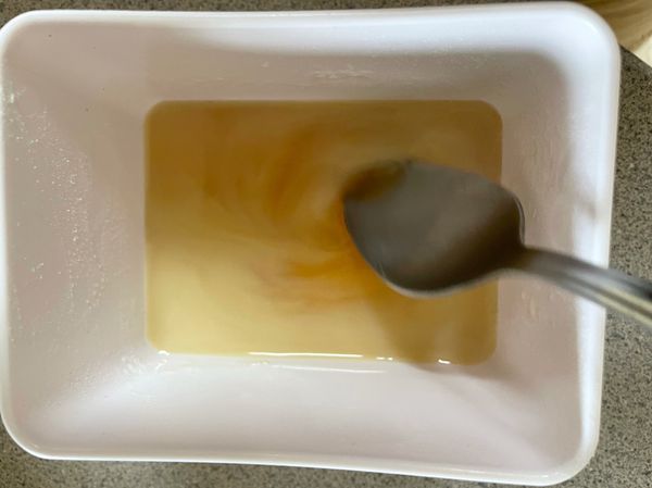 豆奶和蜂蜜加熱攪拌均勻
*可微波15秒