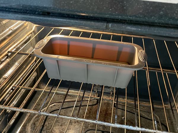 放入烤箱170度烤10分鐘
再換150烤45分鐘