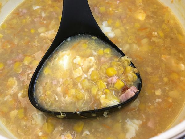 簡單又營養的玉米湯就完成囉