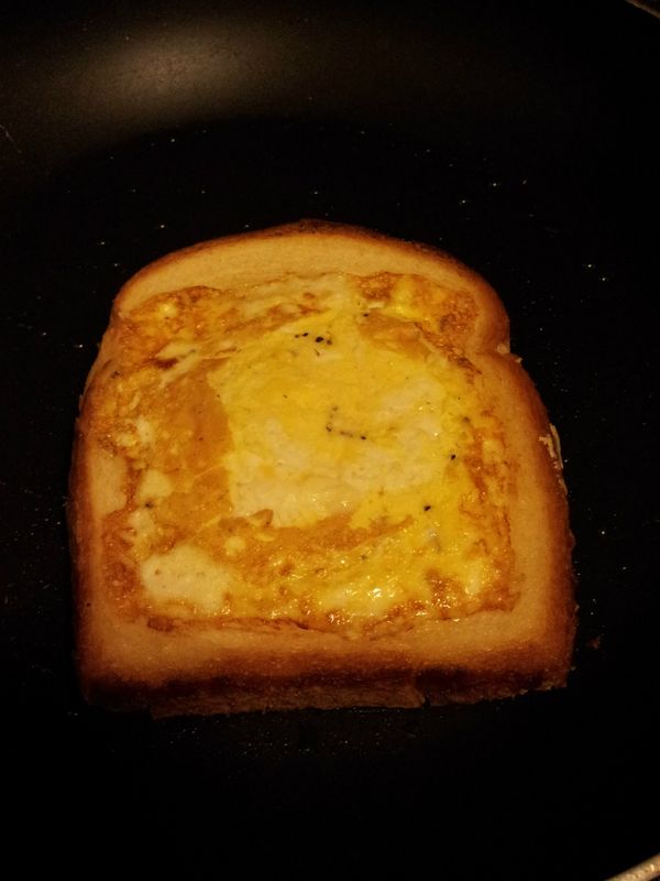 翻面煎至微焦及可完成