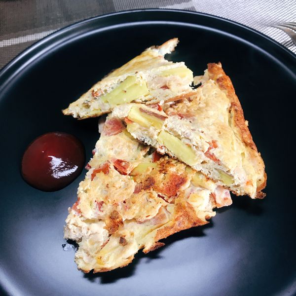 完成！加點自己喜歡的調味料，番茄醬相當對味喔！