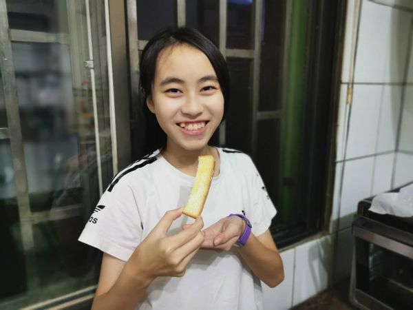 還沒放涼，小孩們就搶食ing