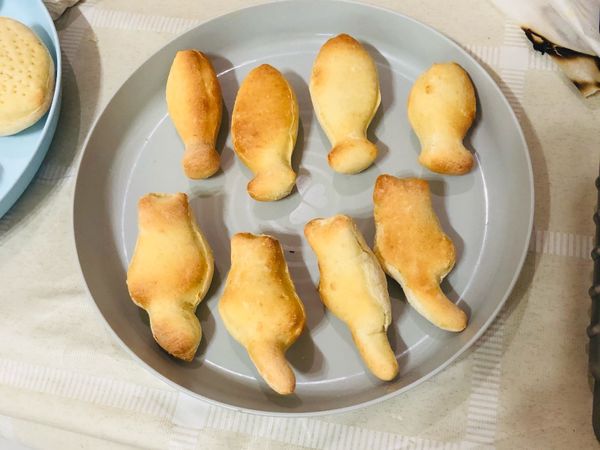 不用預熱
氣炸165度/10分左右 視情況調整
第二批因為又多發酵10分鐘，炸完貓咪變好胖