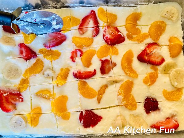 冷凍2小時至結冰
取出後用刀子切塊，或用手隨意剝成片狀