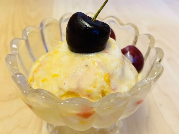 完成後還可以用果汁機打成優格冰沙