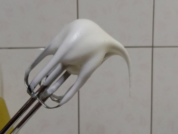 打至彎勾4~5公分