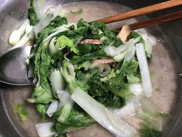 調味料一開始都已經放好了，炒均勻即可上桌享用。