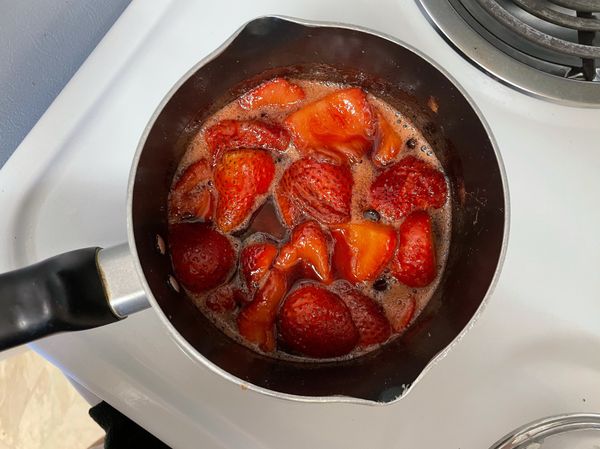 要小火滾至濃稠

偶爾攪拌一下就好


*我用小火大概煮2個小時