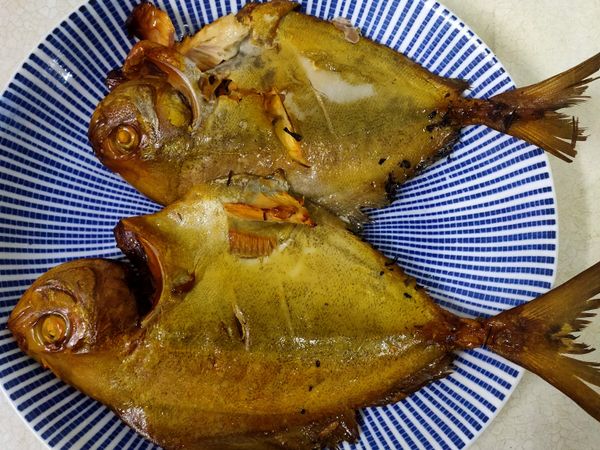 “煙燻黑鯧魚”即完成。這道是分2天進行，不然快煮時會手忙腳亂。