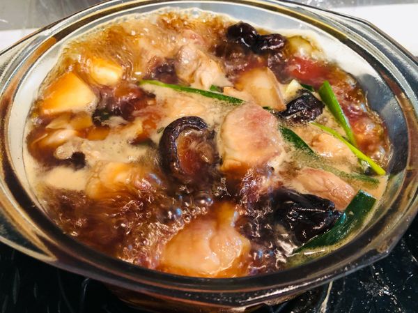 最後可以加入適量的鹽調味，即可熄火上菜