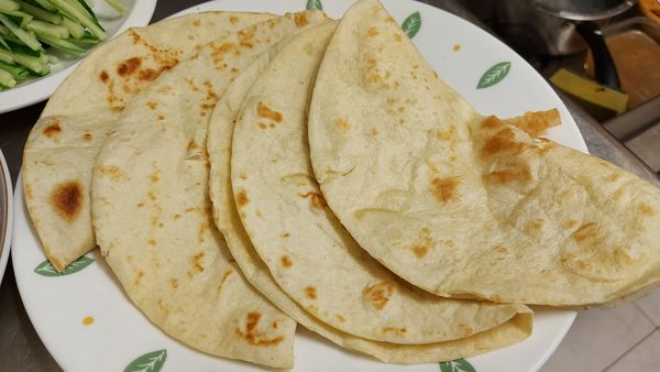 餅皮用平底鍋加熱即可   備用