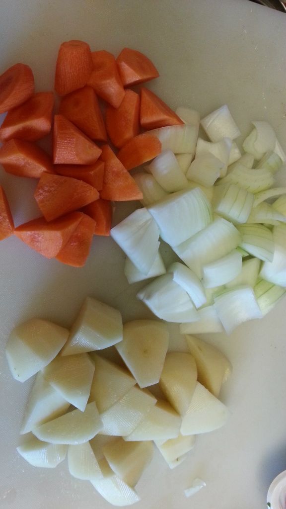 材料切好適當大小備用