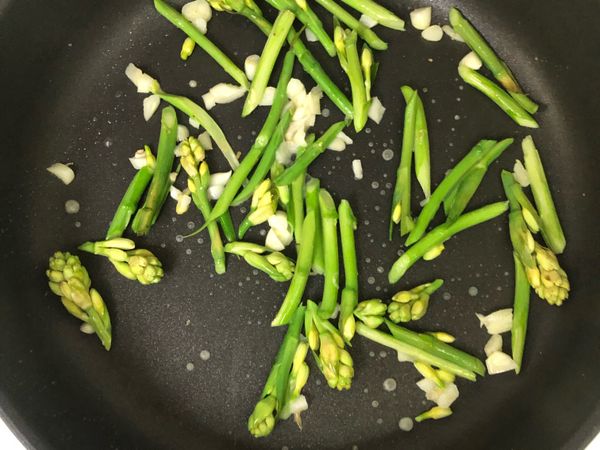 下晚香玉筍 加點水