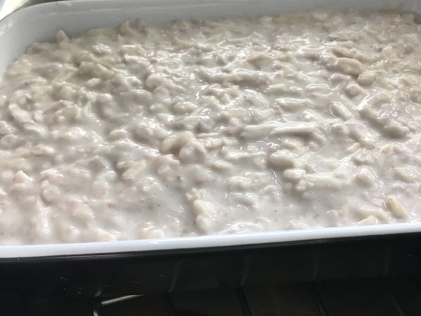 放入電鍋中外鍋加入1.7 杯的水，蓋上鍋蓋按下開鍋蒸。