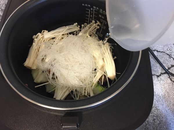 加入約250ml的水