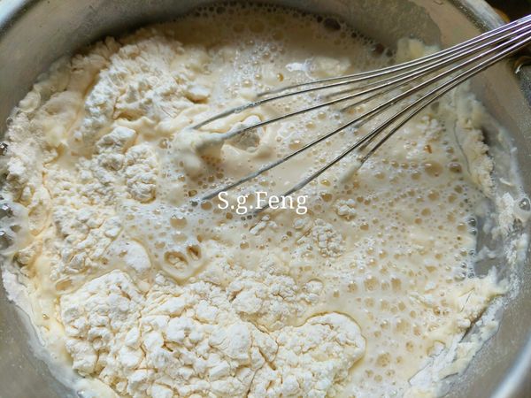 3.加入冷水，攪拌至無粉粒。