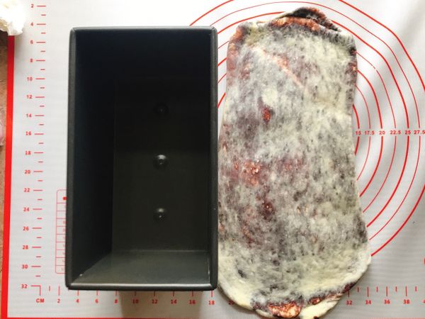 桿最後一次時
上下長度要比吐司模長1公分