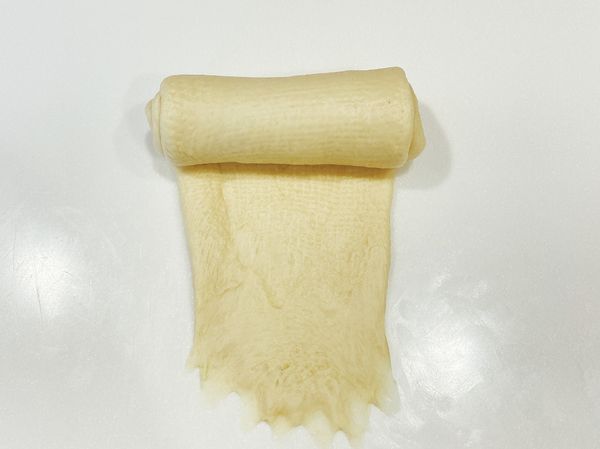 橄成長條，翻面輕捲起收口入模（兩捲ㄧ組）