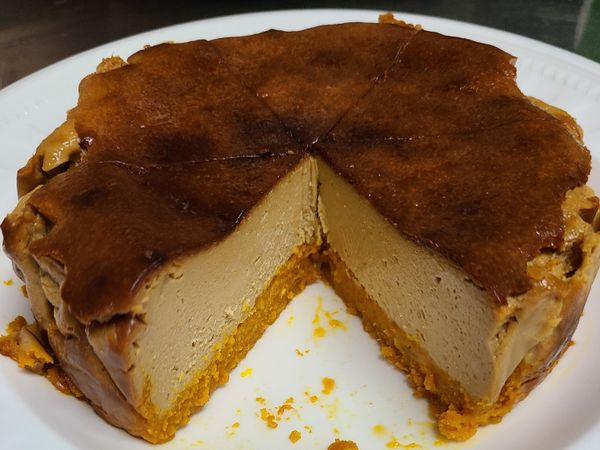 220/180，20～25分 下層
220/150，15～20分 中層

注意上色狀況，若太快上色，可蓋上鋁箔紙烤。

出爐後冷卻冰放冷藏4小時以上即可。