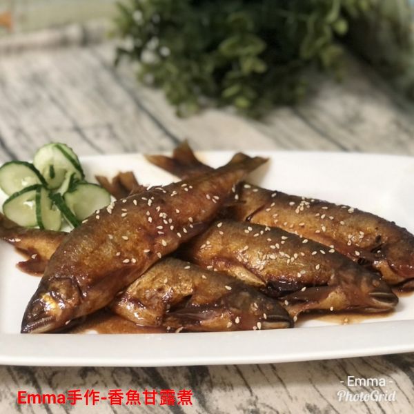 起鍋盛入盤中並撒上熟的白芝麻即可端上桌品嚐~