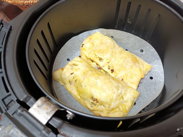 完成～
可使用3片起酥片，比較好包覆住食材