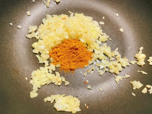 加入S&amp;B特製咖哩粉