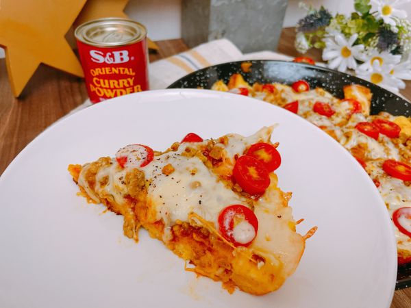 濃郁的咖哩肉醬和三層起司，好吃😋