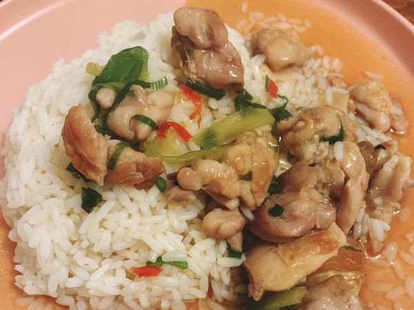 將料理放上去就完成了