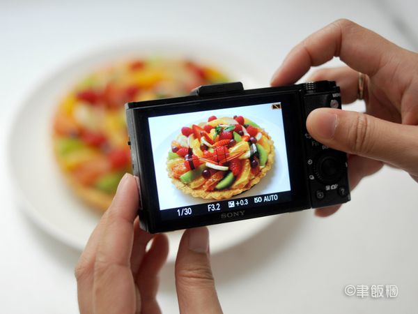 美麗的色彩搭配也佔去不少相機記憶體 <3