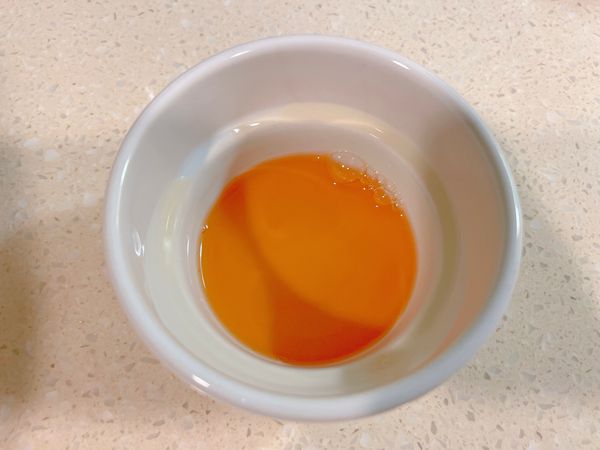 蜂蜜兌水調成蜂蜜水