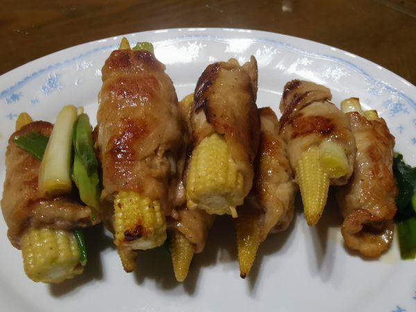 7）盛起肉片來排盤。