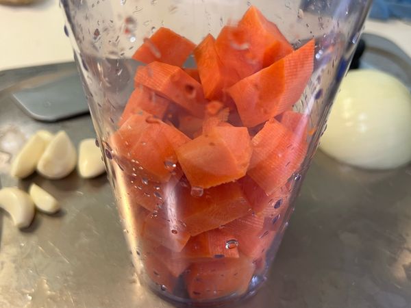 紅蘿蔔切小塊