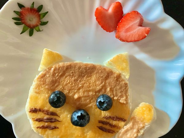 萌萌的貓咪吐司準備好了，開動吧🤩