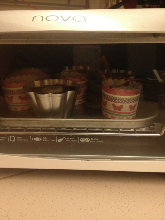 放進烤箱後用175度c烤25分左右