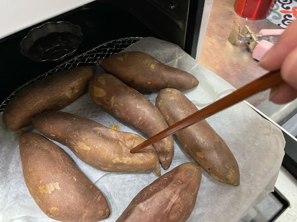 打開後用筷子可輕鬆插入✅，因為趕著讓隊友帶走，不然可燜個5分鐘再取出