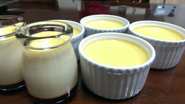 烤到牛奶蛋液不晃後，取出後冷卻，放入冰箱，隔天即可食用