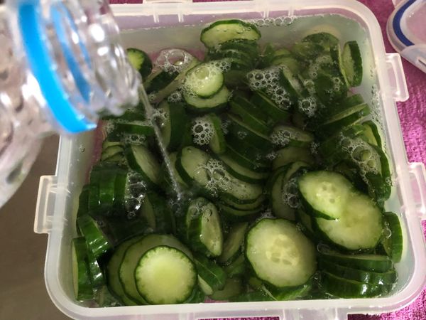 再用開水沖洗過！
然後再重複步驟2-5！
我的比例是醃兩次～