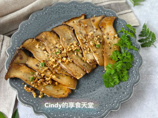 ✨零廚藝料理～《多汁🔹Q彈》
     超濃郁🌱蒜香厚片杏鮑菇🌱