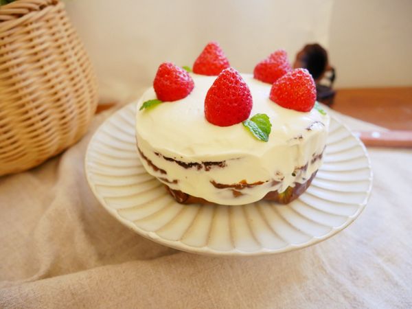 隨意抹的鮮奶油～～就喜歡這種不規則感（笑）