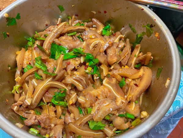 豬耳朵也可以這樣做 但是川燙時間至少半小時