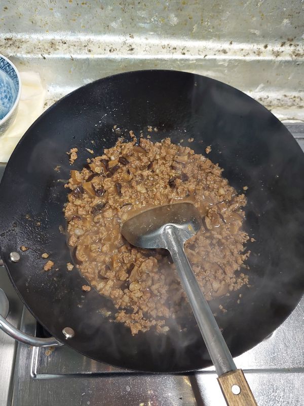 起鍋前撒上白胡椒