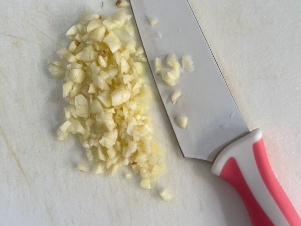 蒜切蒜末