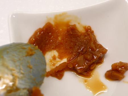 Tips ＊豆腐乳先以湯匙背輾平，壓扁融化顆粒較細，再調入其他醬汁