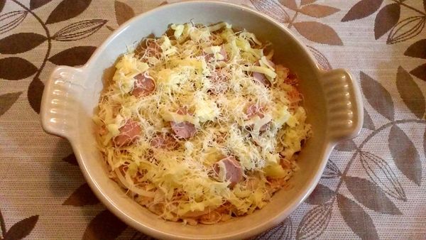 最後灑上奶酪絲、起司絲。