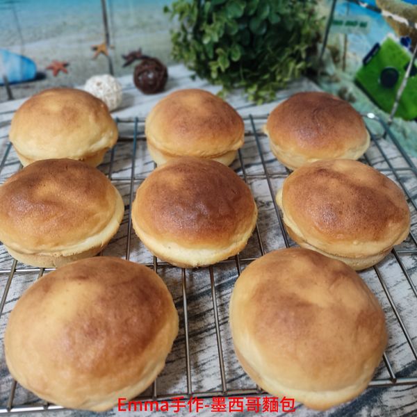 表層香酥脆口的墨西哥麵包美美的出爐囉~