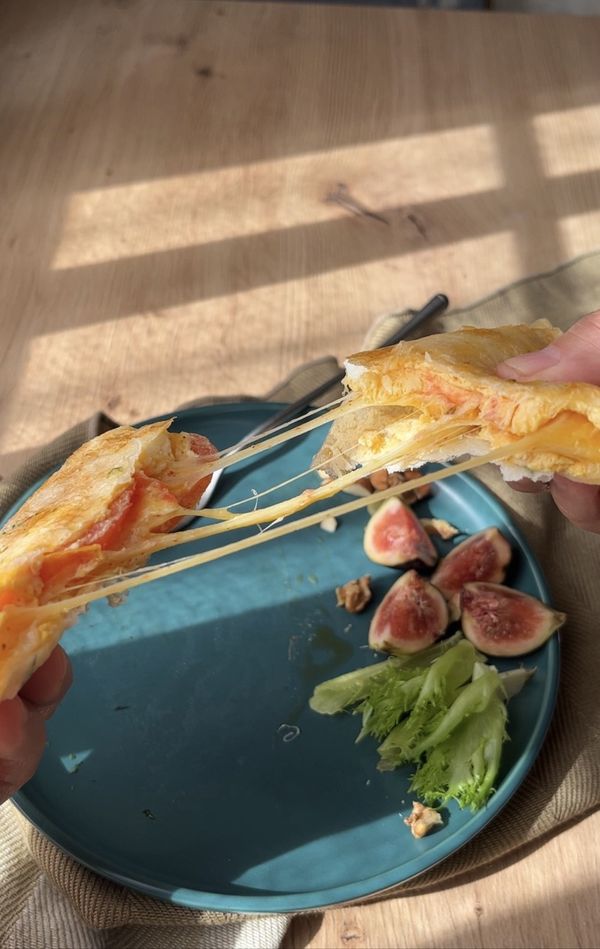 趁熱吃才會牽絲唷