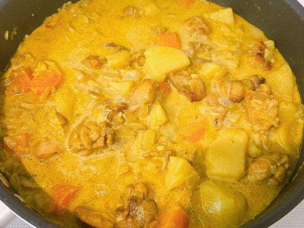 收汁到自己喜歡的濃稠度即可盛盤上桌。