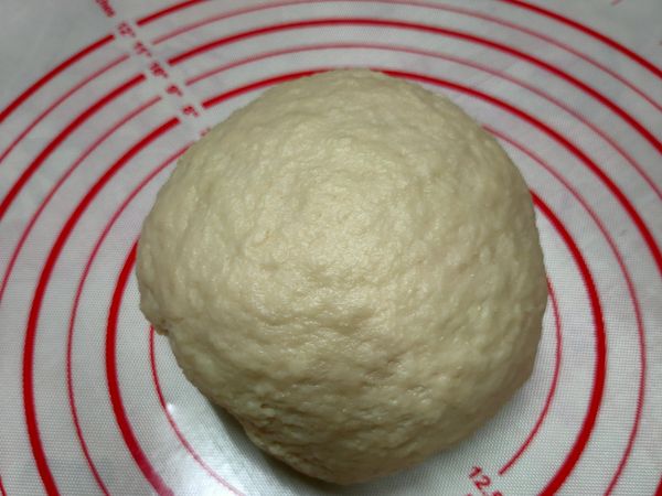 加了奶油，麵糰變軟，質地變細
然後室溫發酵1小時