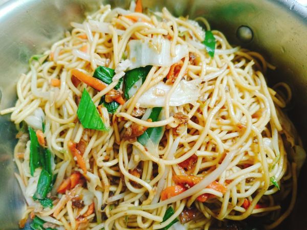 我故鄉在嘉義，從小潤餅都會包炒麵