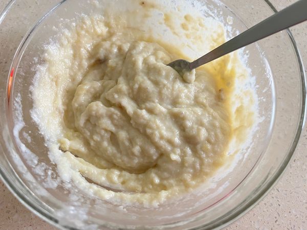 加入奶油拌勻